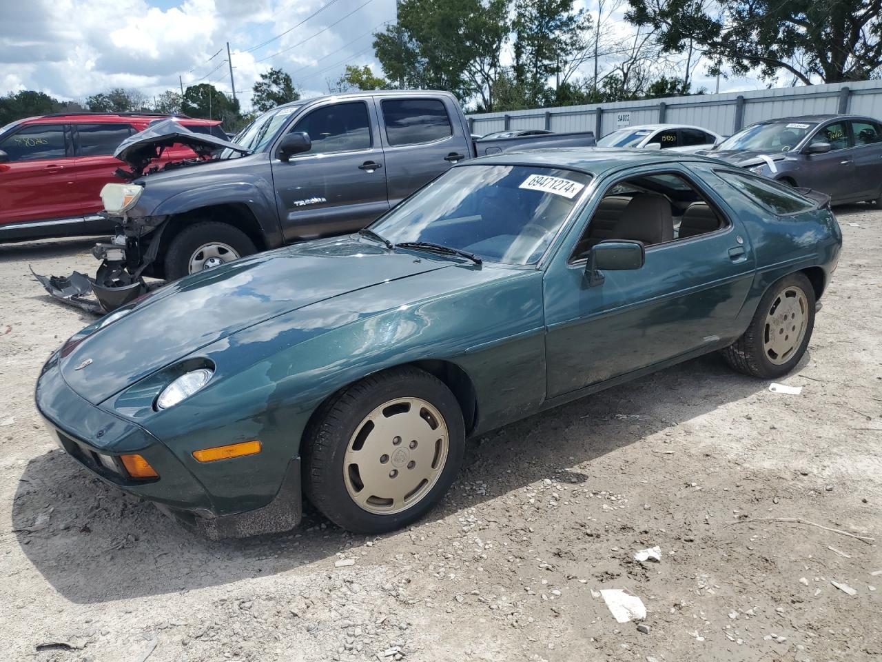 PORSCHE 928 S 1984 green  gas WP0JB0922ES860562 photo #1