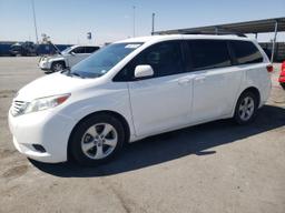 TOYOTA SIENNA LE 2016 white  gas 5TDKK3DC9GS711647 photo #2