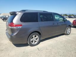 TOYOTA SIENNA LE 2011 gray sports v gas 5TDKK3DC0BS128862 photo #4