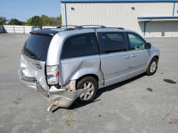 CHRYSLER TOWN & COU 2010 silver  gas 2A4RR5DXXAR339447 photo #4