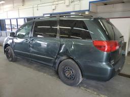 TOYOTA SIENNA XLE 2004 green  gas 5TDBA22CX4S015665 photo #3