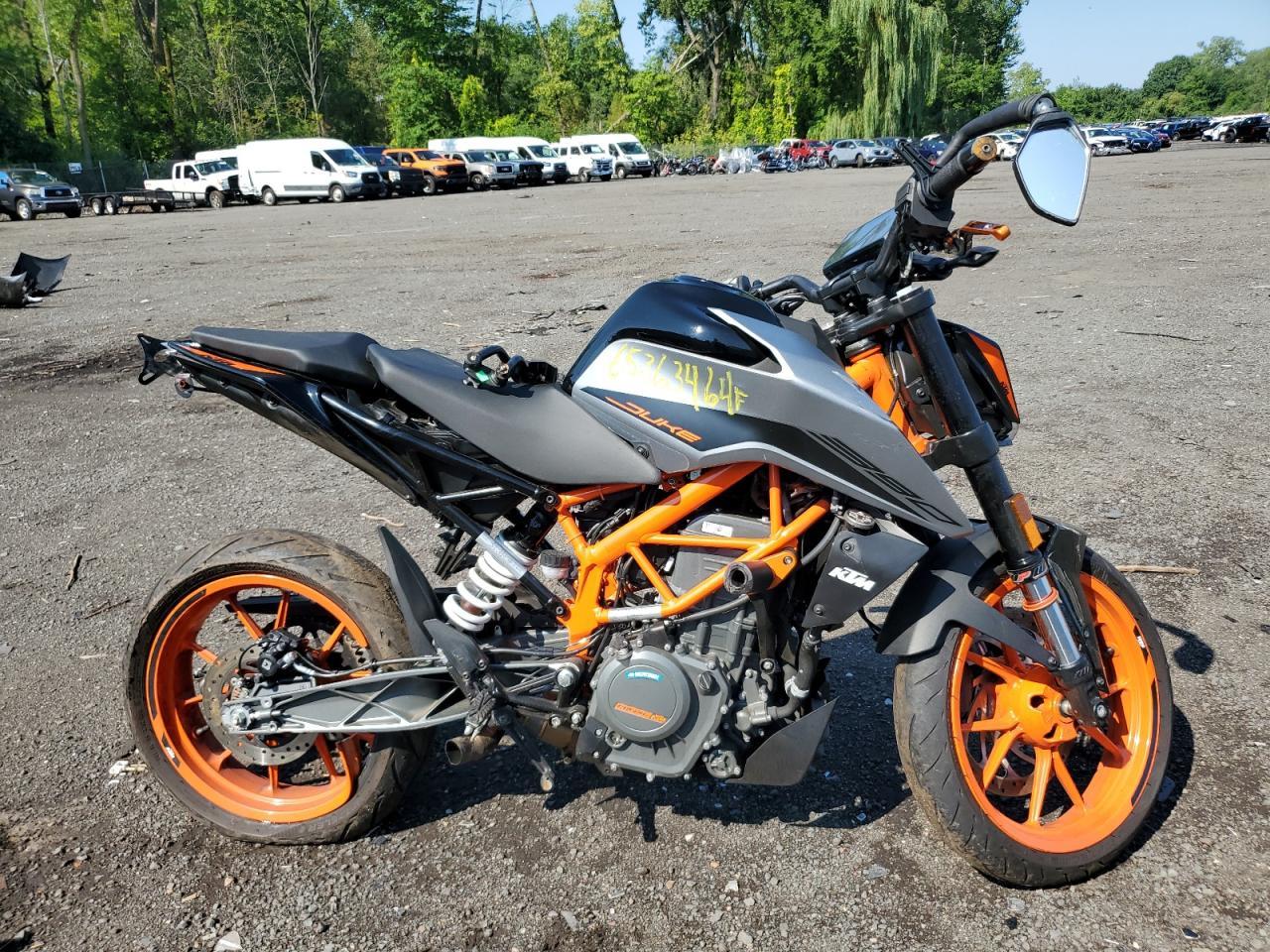 KTM 390 DUKE 2021 two tone  gas MD2JPJ406MC257663 photo #1