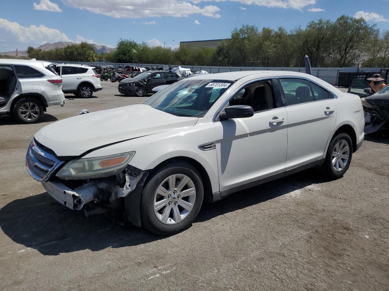 FORD TAURUS SE 2010 white  gas 1FAHP2DW7AG147309 photo #1