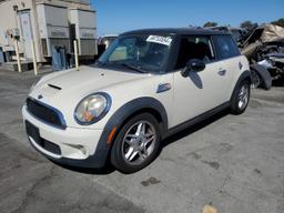 MINI COOPER S 2010 cream hatchbac gas WMWMF7C51ATZ73661 photo #2