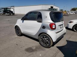 SMART FORTWO 2017 silver  electric WMEFJ9BA8HK229027 photo #3