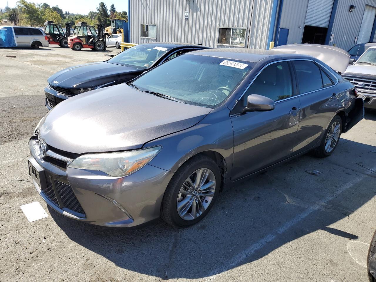 TOYOTA CAMRY LE 2016 charcoal  gas 4T1BF1FK4GU533084 photo #1