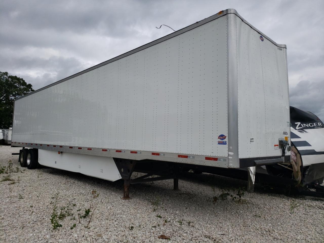 UTILITY TRAILER 2019 white   1UYVS2536K3686501 photo #1