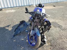 YAMAHA YZFR7 2023 blue  gas JYARM38E9PA006473 photo #3