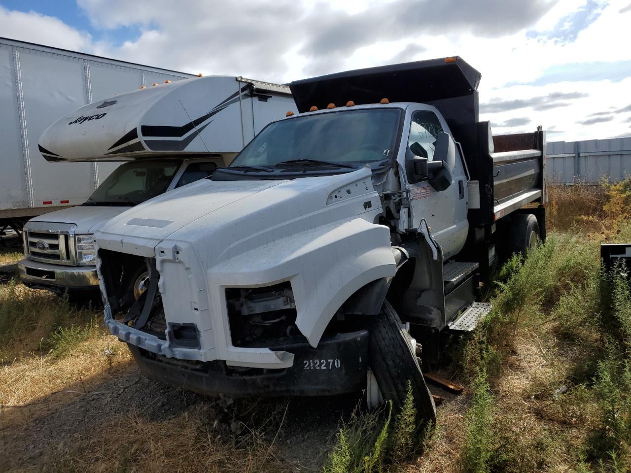 FORD F750 SUPER 2018 white  gas 1FDNF7AY0JDF04510 photo #1