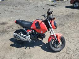 HONDA GROM 125 2023 red  gas MLHJC921XP5108867 photo #2