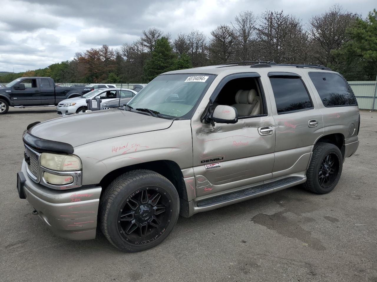 GMC DENALI 2001 beige  gas 1GKEK63U81J186050 photo #1