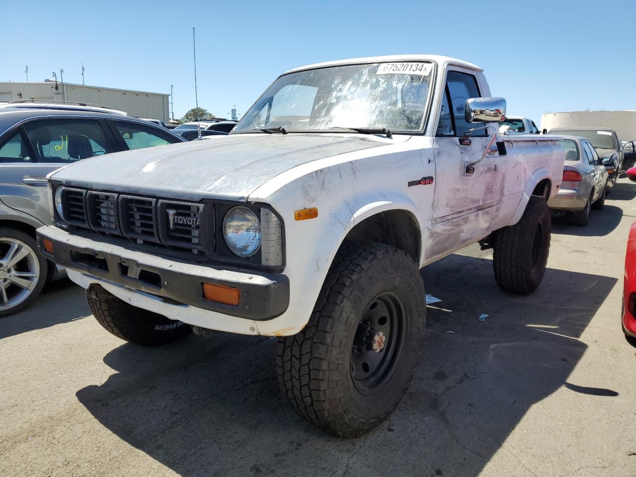 TOYOTA PICKUP RN3 1981 white  gas JT4RN38D4B0016481 photo #1