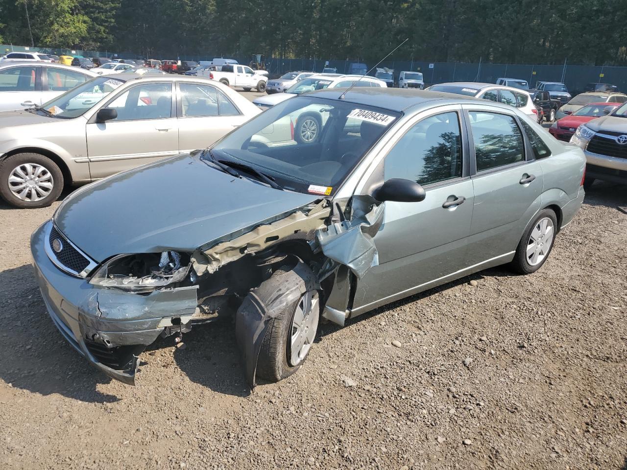 FORD FOCUS ZX4 2006 silver  gas 1FAHP34N26W184732 photo #1