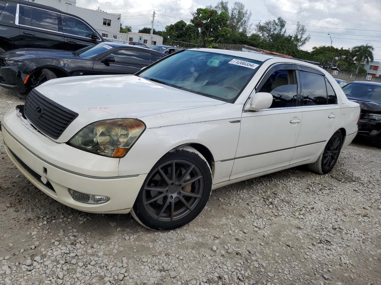 LEXUS LS 430 2001 white  gas JTHBN30F110011797 photo #1