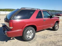 CHEVROLET BLAZER 2001 red 2dr spor gas 1GNCT18W61K145060 photo #4