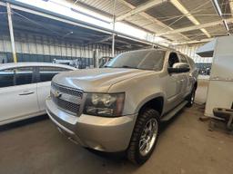 CHEVROLET SUBURBAN C 2013 beige 4dr spor flexible fuel 1GNSCKE0XDR140957 photo #3