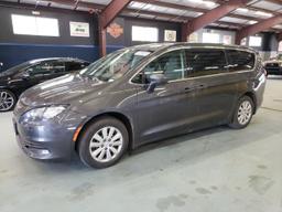 CHRYSLER VOYAGER L 2020 gray  flexible fuel 2C4RC1AGXLR243499 photo #2