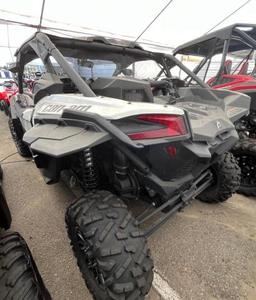 CAN-AM MAVERICK X 2019 white  gas 3JBVGAY40KK002389 photo #4