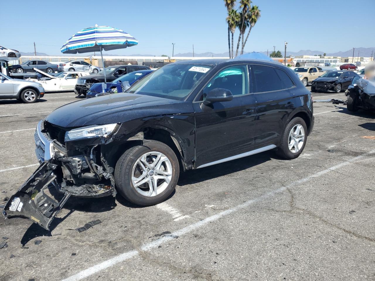 AUDI Q5 PREMIUM 2018 black  gas WA1ANAFY8J2143447 photo #1