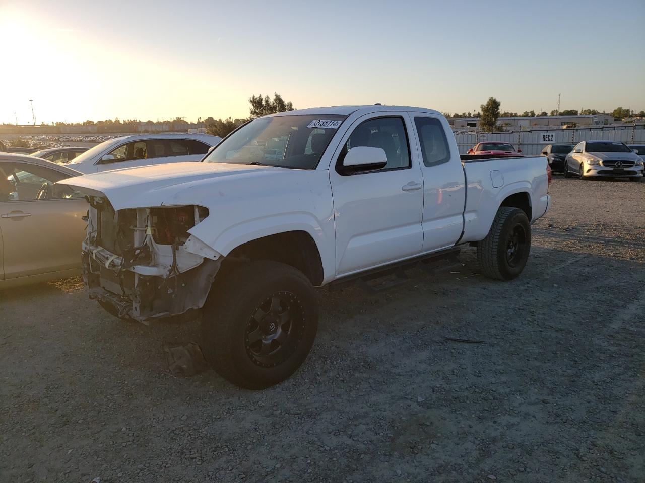 TOYOTA TACOMA ACC 2017 white  gas 5TFRX5GN2HX100573 photo #1