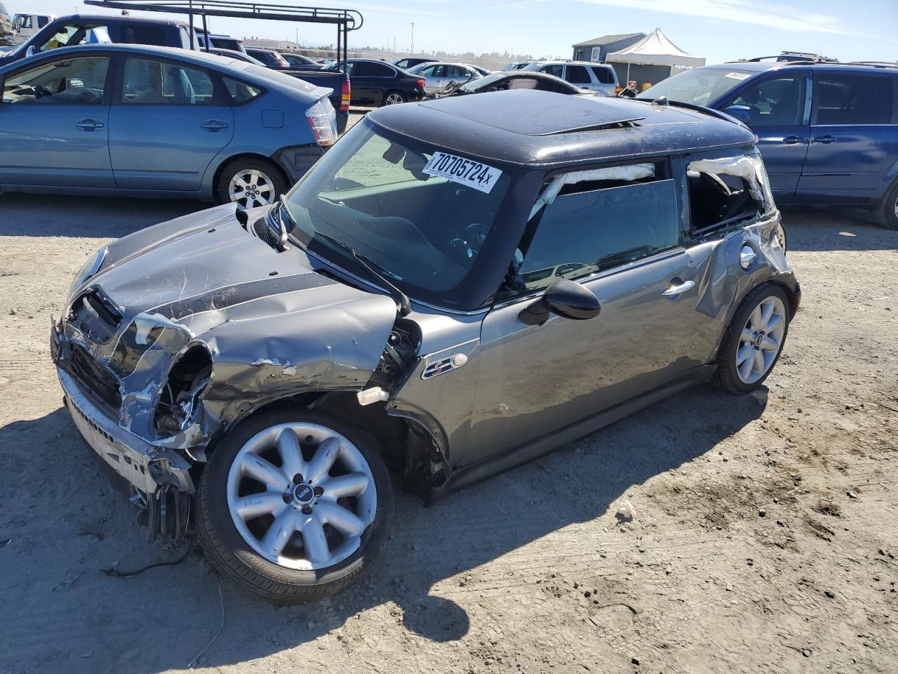 MINI COOPER S 2006 black hatchbac gas WMWRE33526TL20197 photo #1