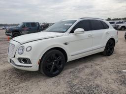 BENTLEY BENTAYGA 2018 white  Gasoline SJAAC2ZV2JC020287 photo #2