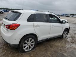 MITSUBISHI OUTLANDER 2014 white  gas 4A4AP3AU1EE025253 photo #4