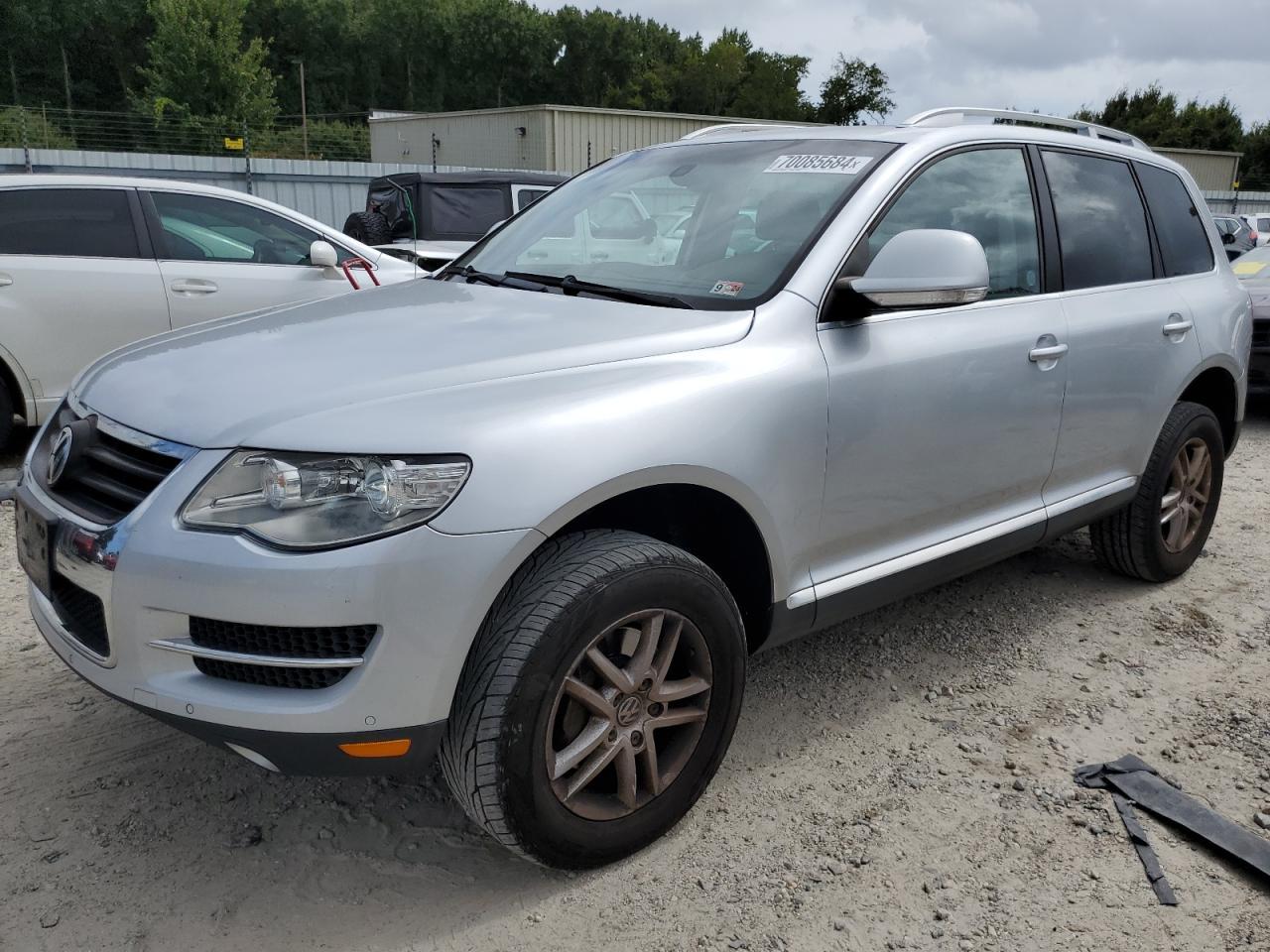 VOLKSWAGEN TOUAREG 2 2008 silver  gas WVGBE77LX8D040847 photo #1