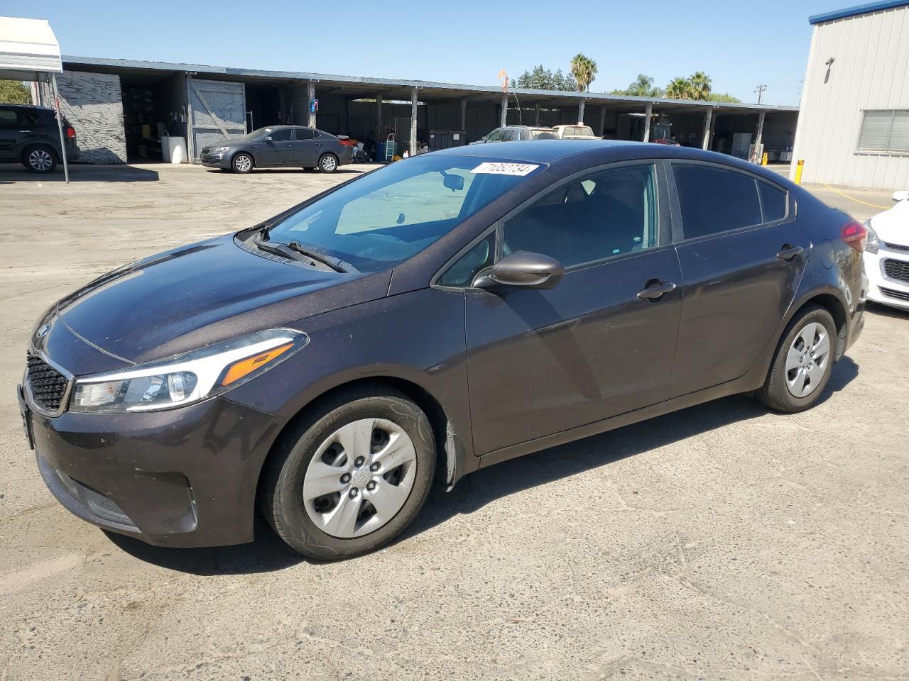 KIA FORTE LX 2018 charcoal  gas 3KPFK4A77JE166984 photo #1