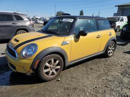 MINI COOPER S 2007 two tone hatchbac gas WMWMF73547TL86363 photo #2