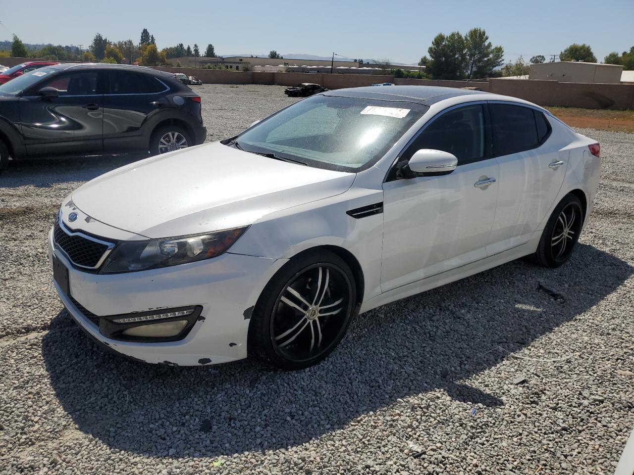 KIA OPTIMA SX 2011 white  gas KNAGR4A63B5184657 photo #1