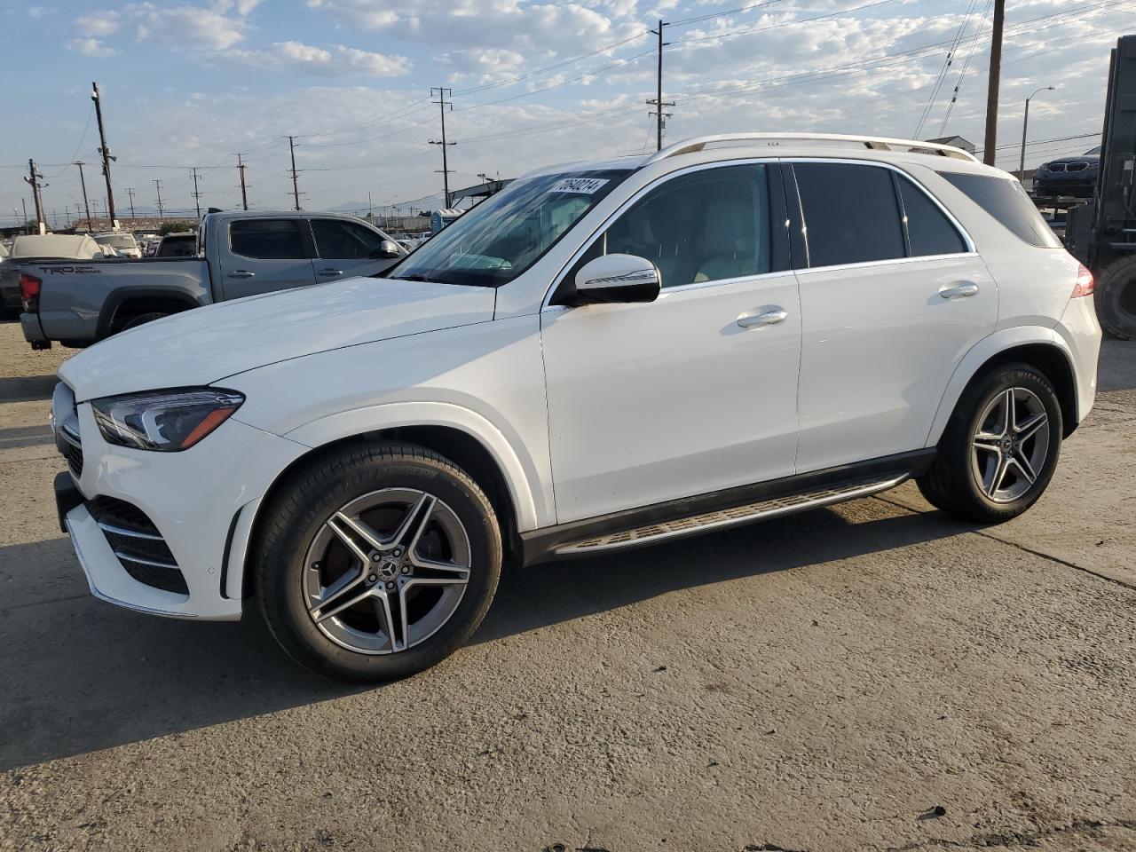 MERCEDES-BENZ GLE 350 2020 white  gas 4JGFB4JE0LA099693 photo #1