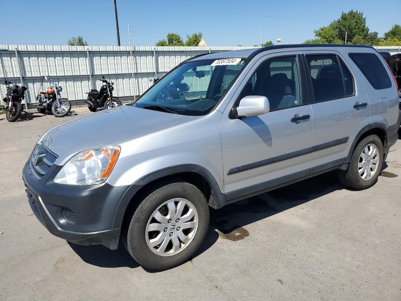 HONDA CR-V EX 2005 silver  gas JHLRD78885C020729 photo #1