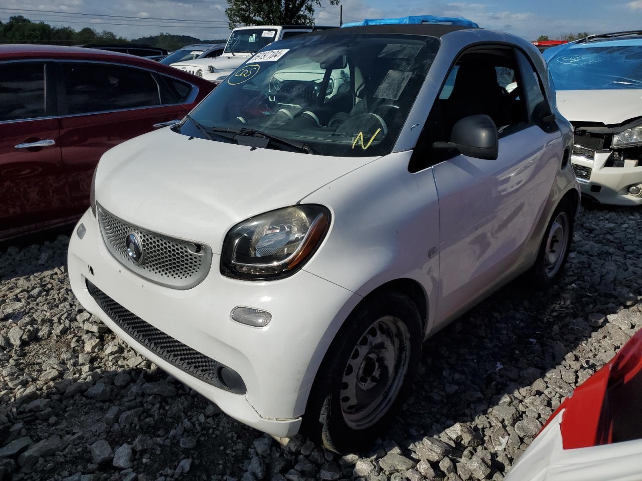 SMART FORTWO 2017 white  gas WMEFJ5DA0HK169587 photo #1