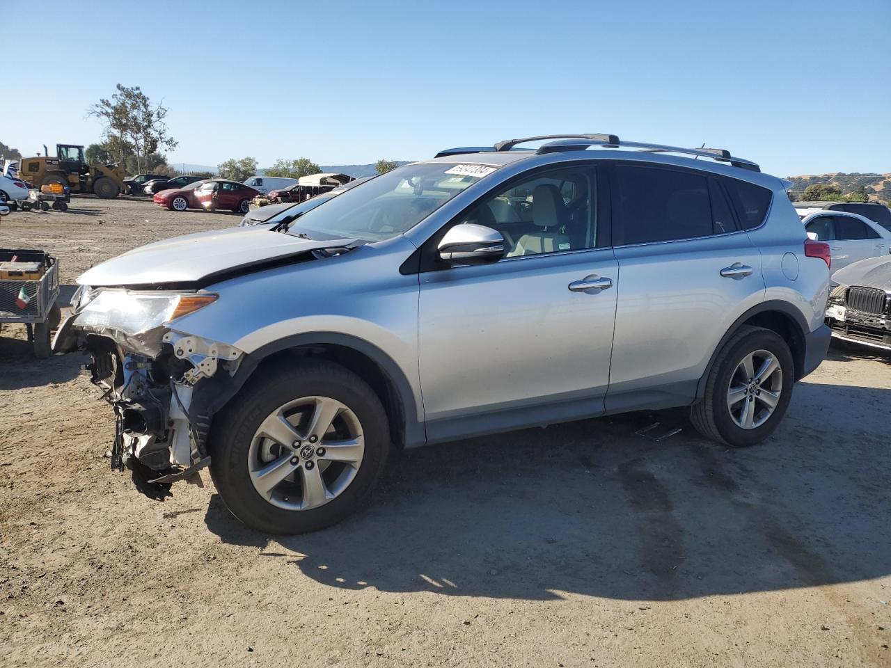 TOYOTA RAV4 XLE 2015 silver  gas JTMWFREV8FD080408 photo #1