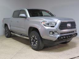 TOYOTA TACOMA DOU 2019 silver  unknown 3TMAZ5CN0KM079748 photo #2