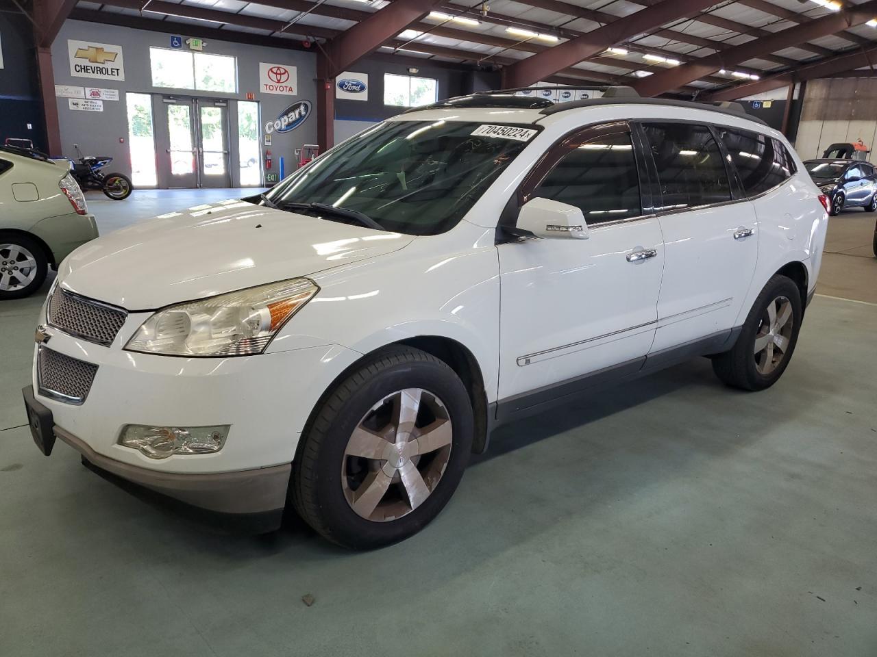 CHEVROLET TRAVERSE L 2010 white 4dr spor gas 1GNLVHED7AS108041 photo #1