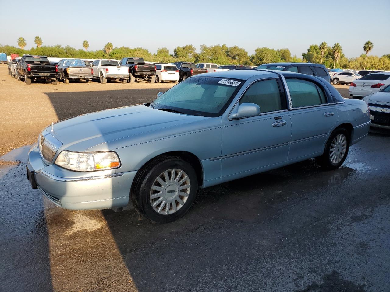 LINCOLN TOWN CAR S 2005 blue  gas 1LNHM81W05Y623079 photo #1