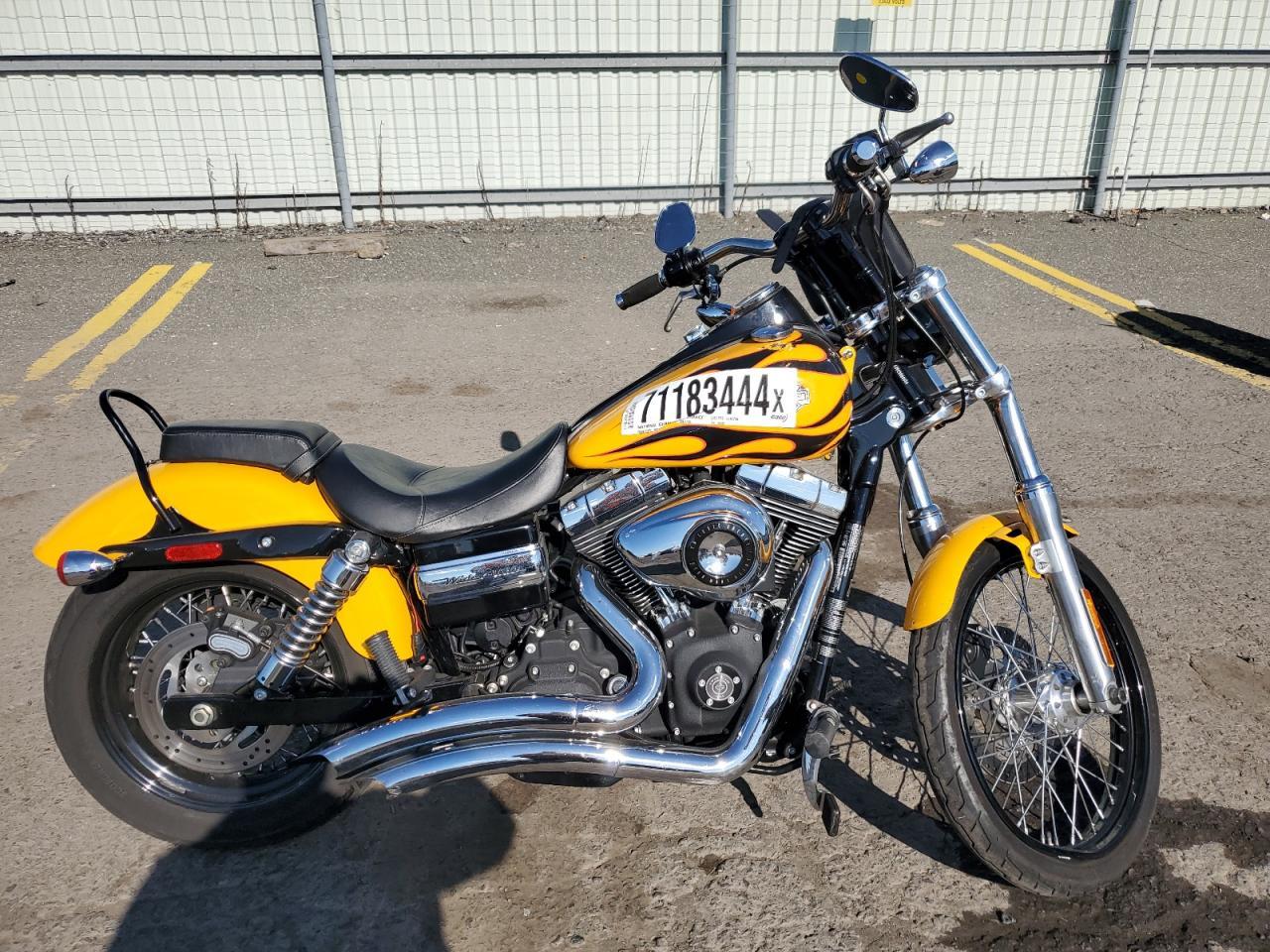 HARLEY-DAVIDSON FXDWG 2011 yellow  gas 1HD1GP411BC306653 photo #1