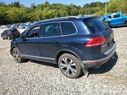 VOLKSWAGEN TOUAREG WO 2017 blue  gas WVGRF7BP7HD003499 photo #3