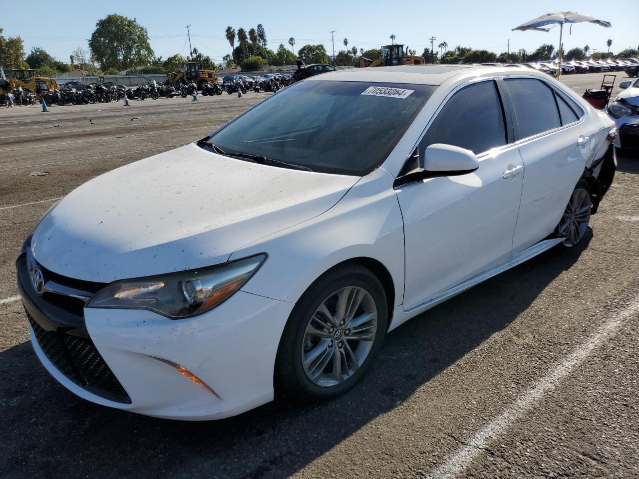 TOYOTA CAMRY LE 2016 white  gas 4T1BF1FK6GU234468 photo #1