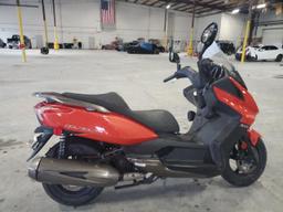 KYMCO USA INC DOWNTOWN 3 2015 red  gas RFBV2M28XFB420973 photo #2