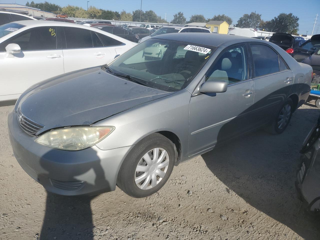 TOYOTA CAMRY LE 2005 gray  gas 4T1BE32K85U991681 photo #1