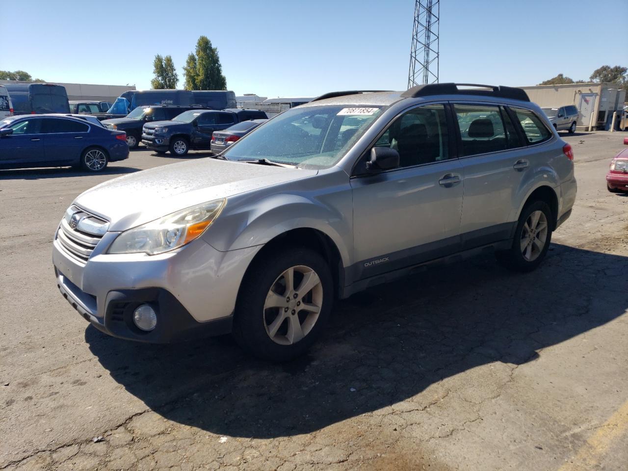 SUBARU OUTBACK 2. 2014 silver  gas 4S4BRBAC1E3232353 photo #1