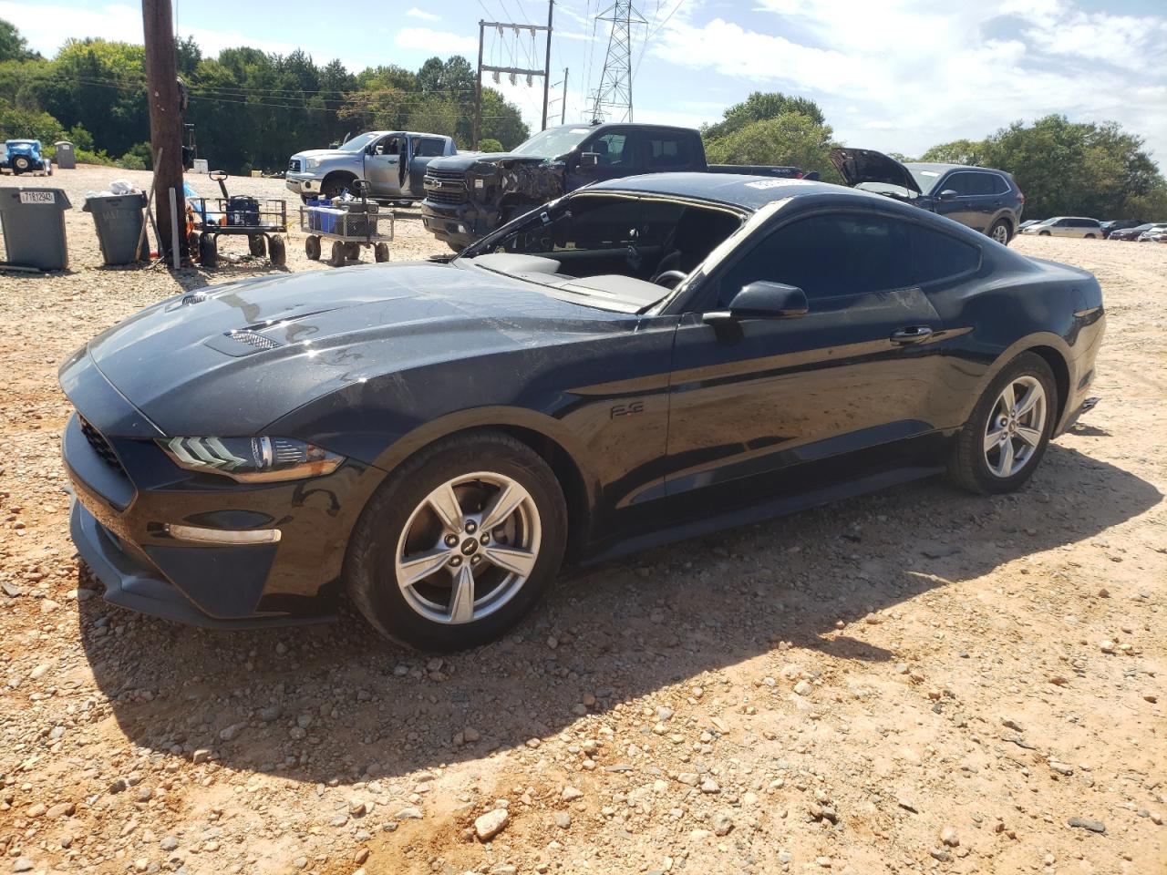 FORD MUSTANG 2022 black  gas 1FA6P8TH9N5135970 photo #1