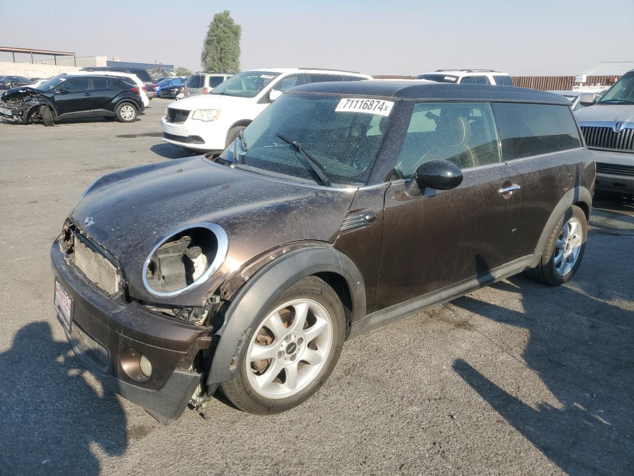 MINI COOPER CLU 2010 tan station gas WMWML3C57ATX39204 photo #1