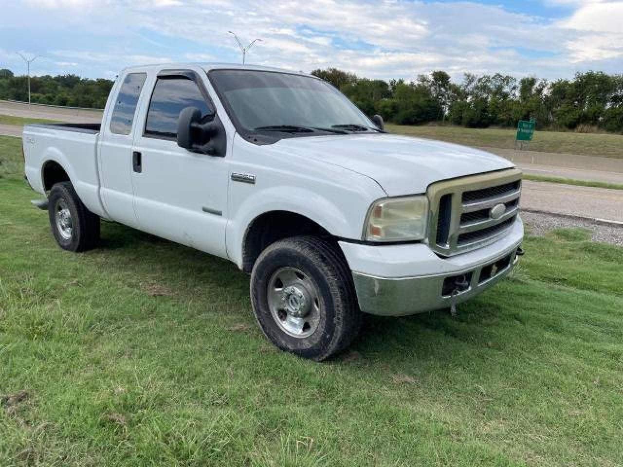 FORD F250 SUPER 2007 white 4dr ext diesel 1FTSX21P37EA65238 photo #1