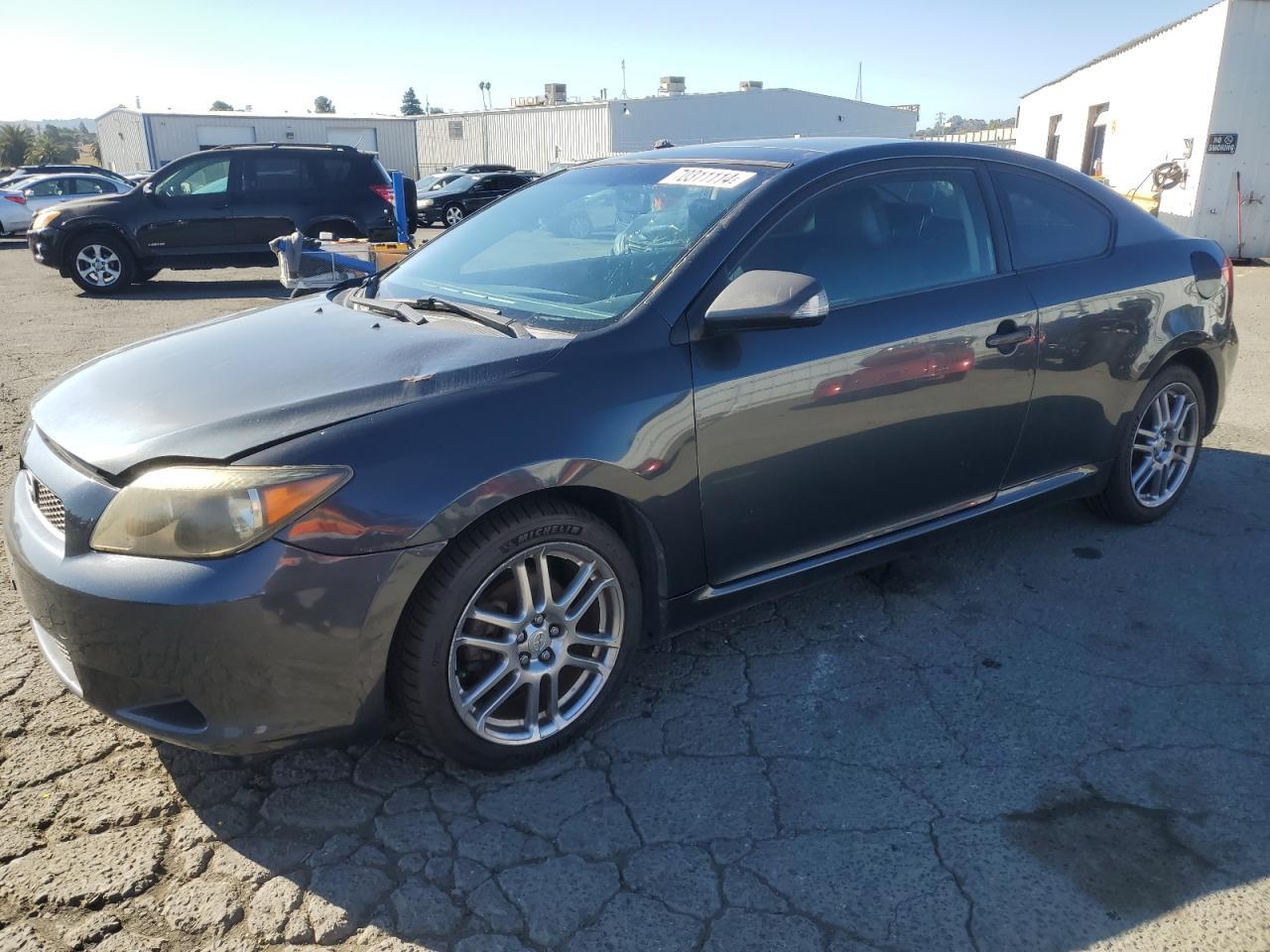 TOYOTA SCION TC 2007 gray hatchbac gas JTKDE167770183574 photo #1