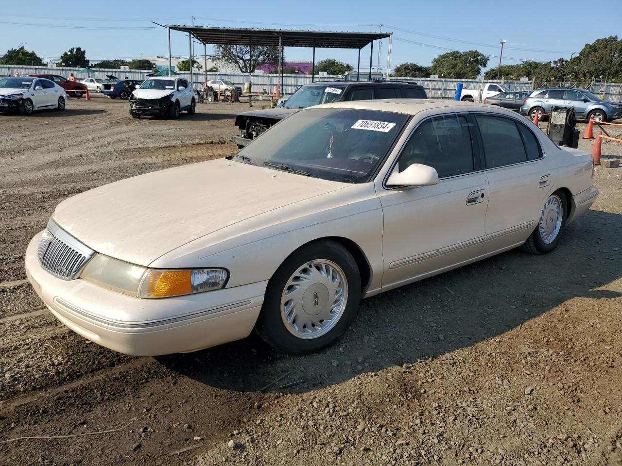 LINCOLN CONTINENTA 1995 cream sedan 4d gas 1LNLM97V7SY716644 photo #1