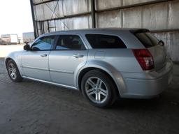 DODGE MAGNUM R/T 2005 silver  gas 2D4GV58205H518036 photo #3